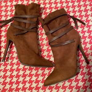 Shoe Dazzle Briana Faux Suede Booties